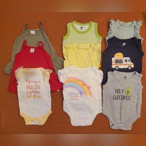 Lot of 9 Multi Brands Baby Girl Bodysuits - Multiple Patterns - Size 0-3 Months